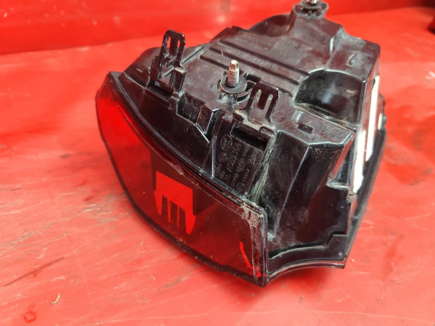 Фонарь задний