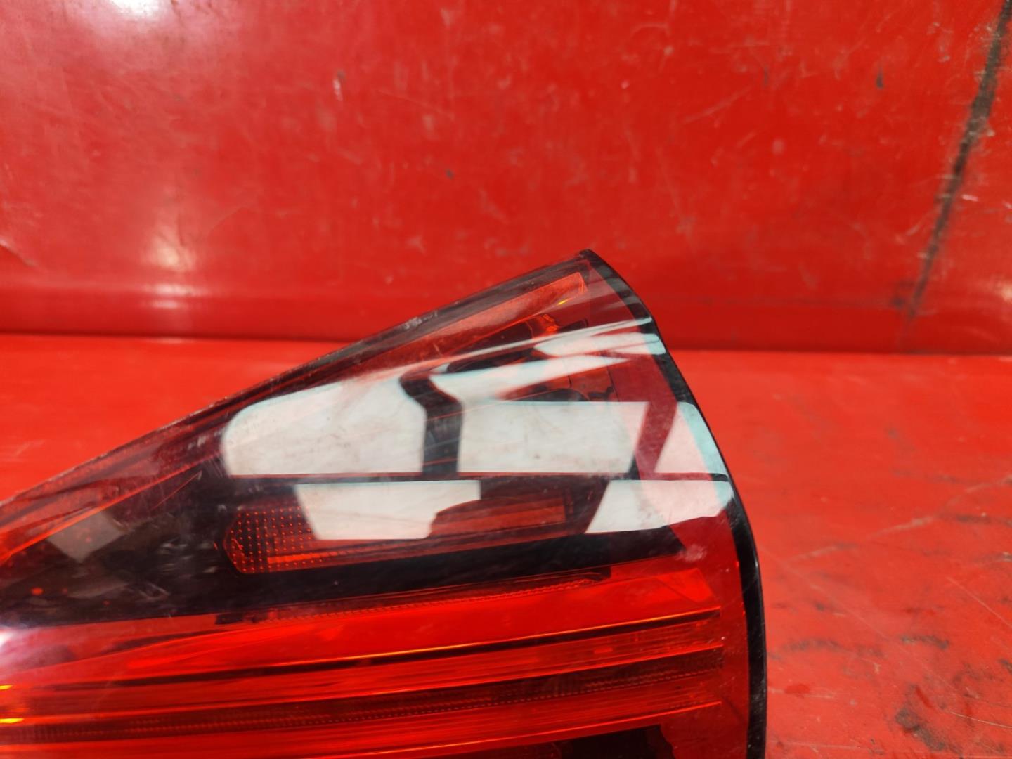 Фонарь задний