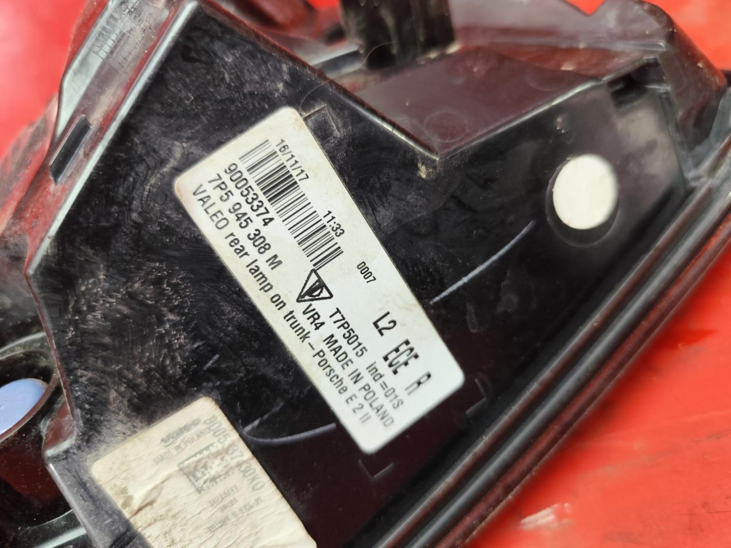 Фонарь задний