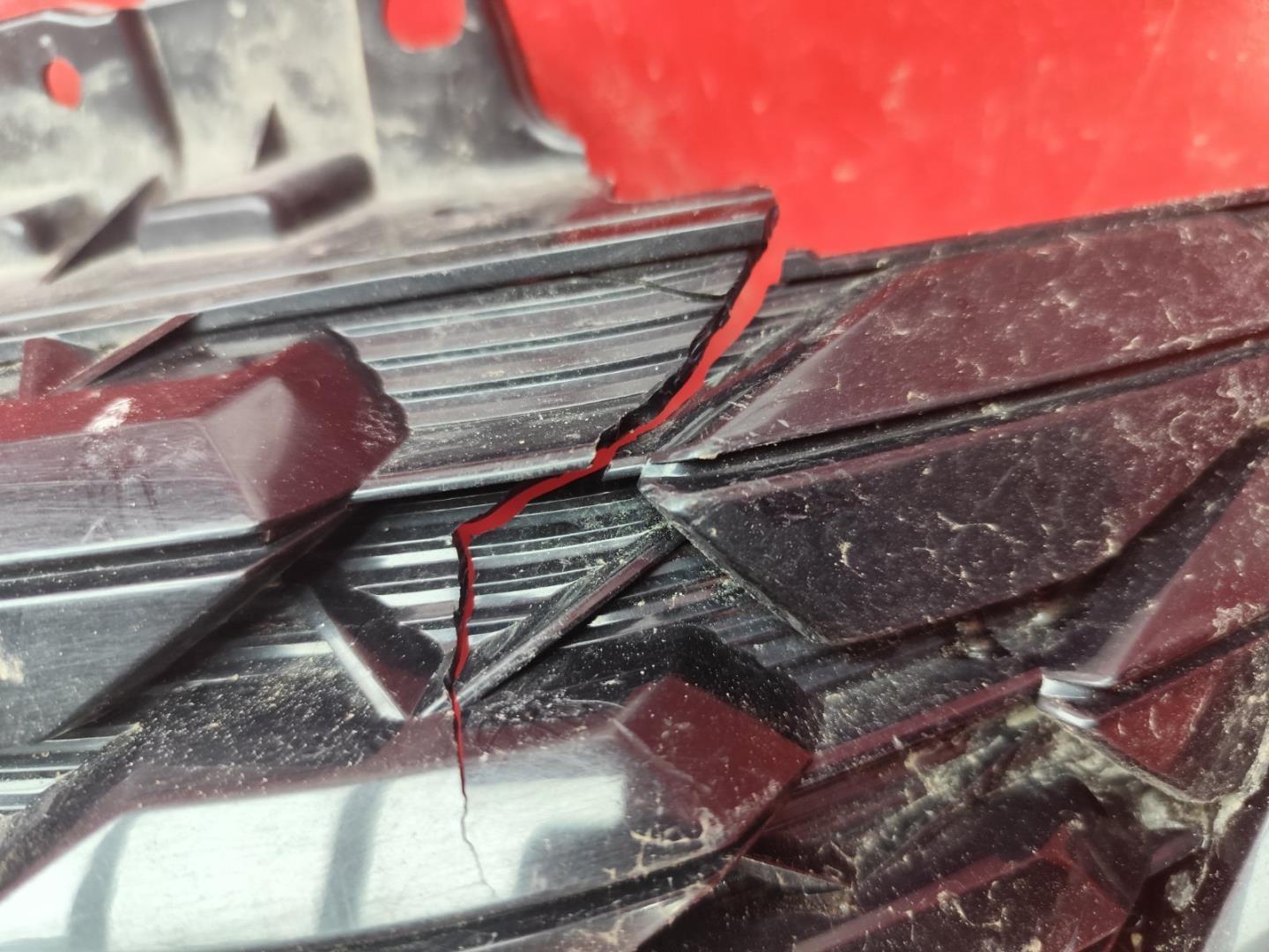 Решетка радиатора