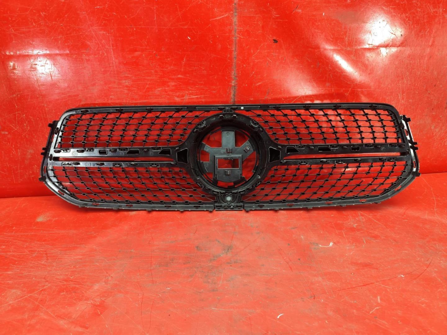 Решетка радиатора