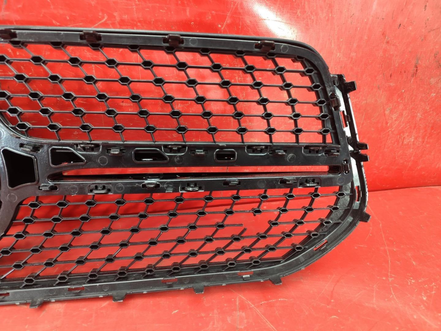 Решетка радиатора