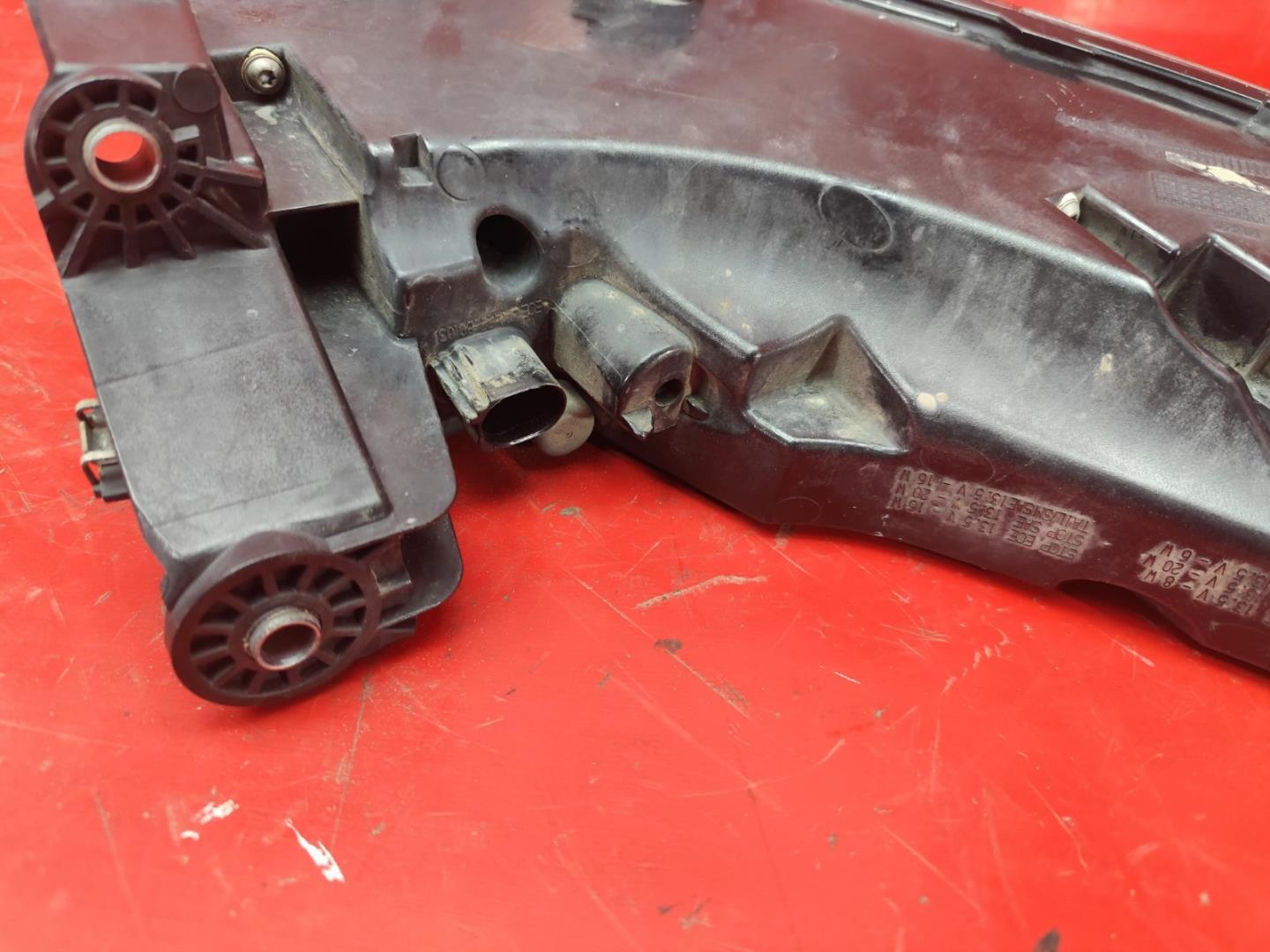 Фонарь задний