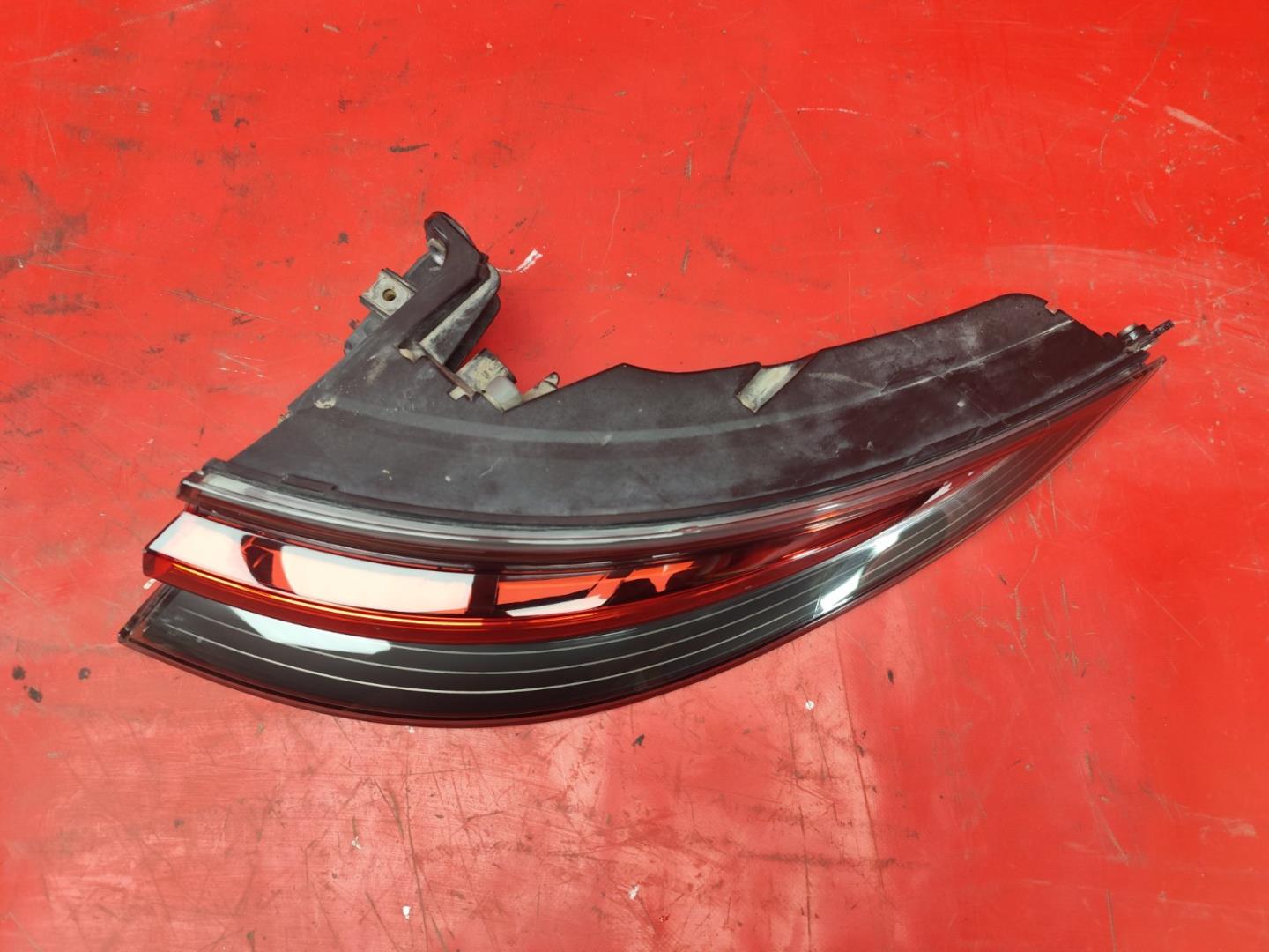 Фонарь задний