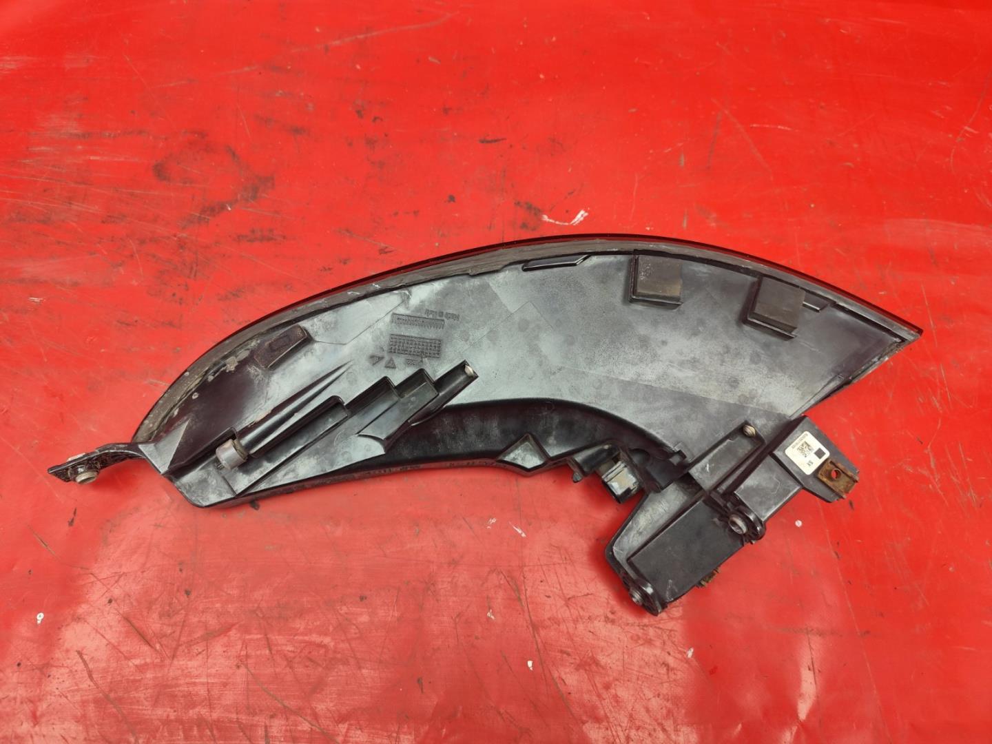 Фонарь задний