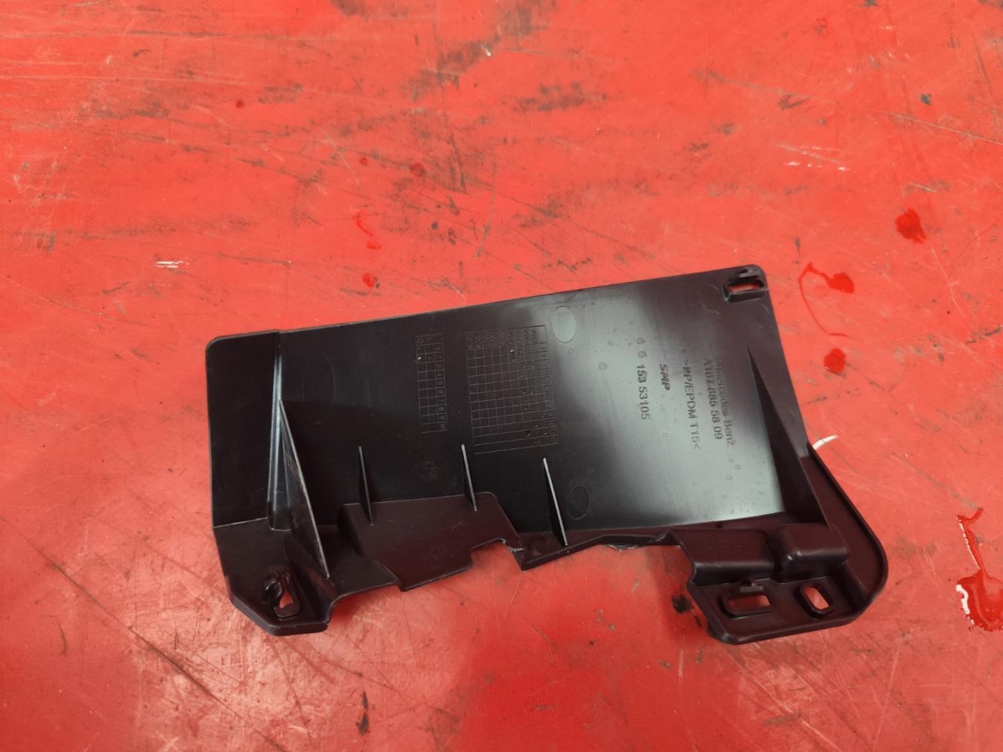 Воздуховод бампера левый