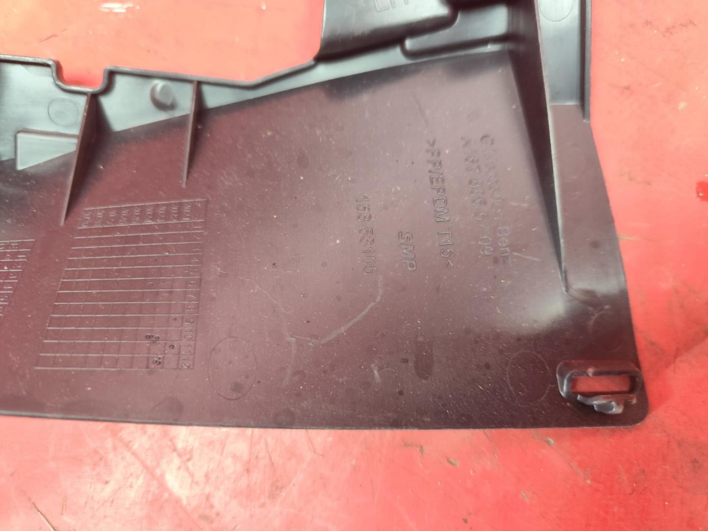 Воздуховод бампера левый