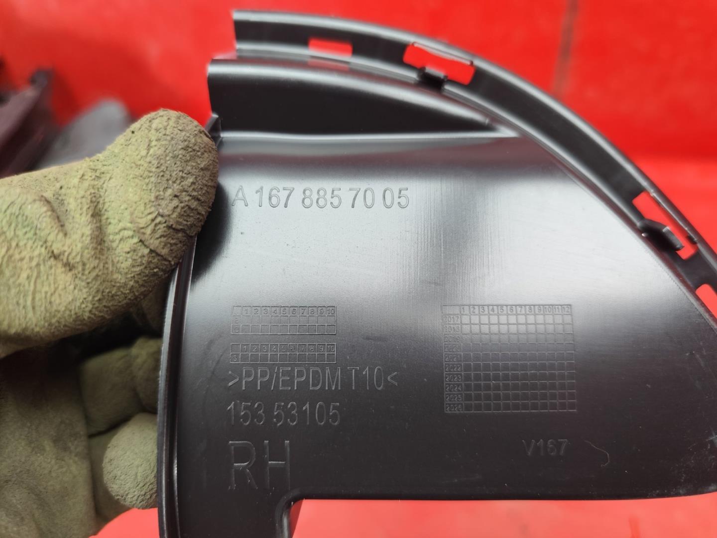 Спойлер переднего бампера