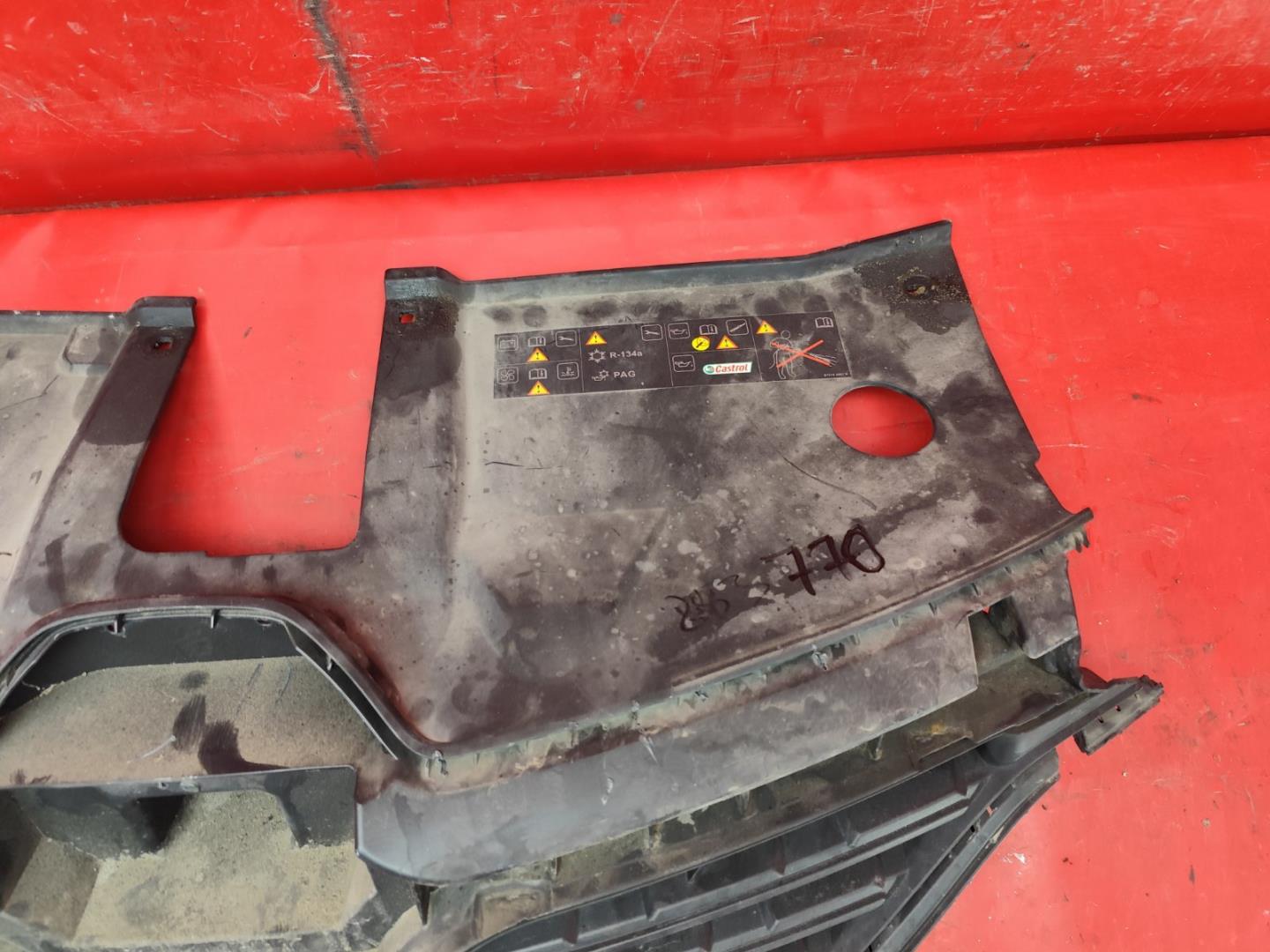 Решетка радиатора