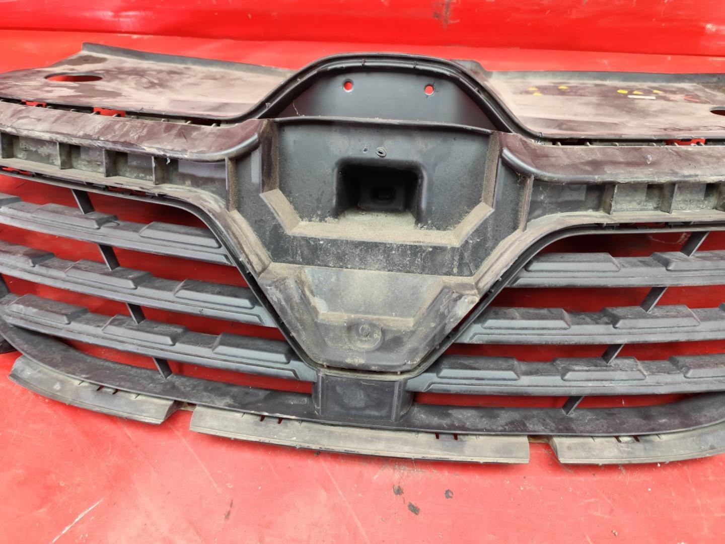 Решетка радиатора