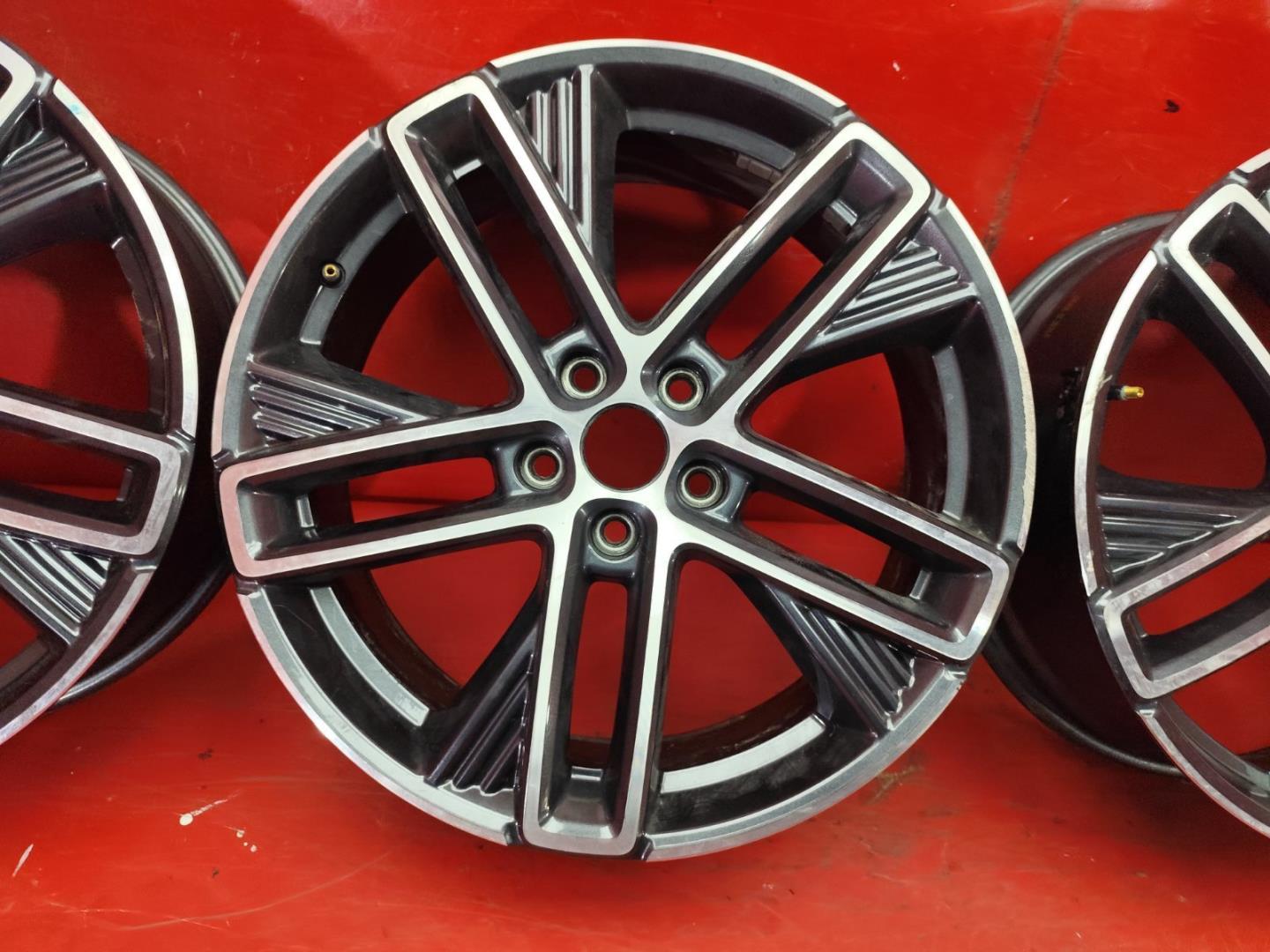 Диски колесные литые легкий сплав 4 шт