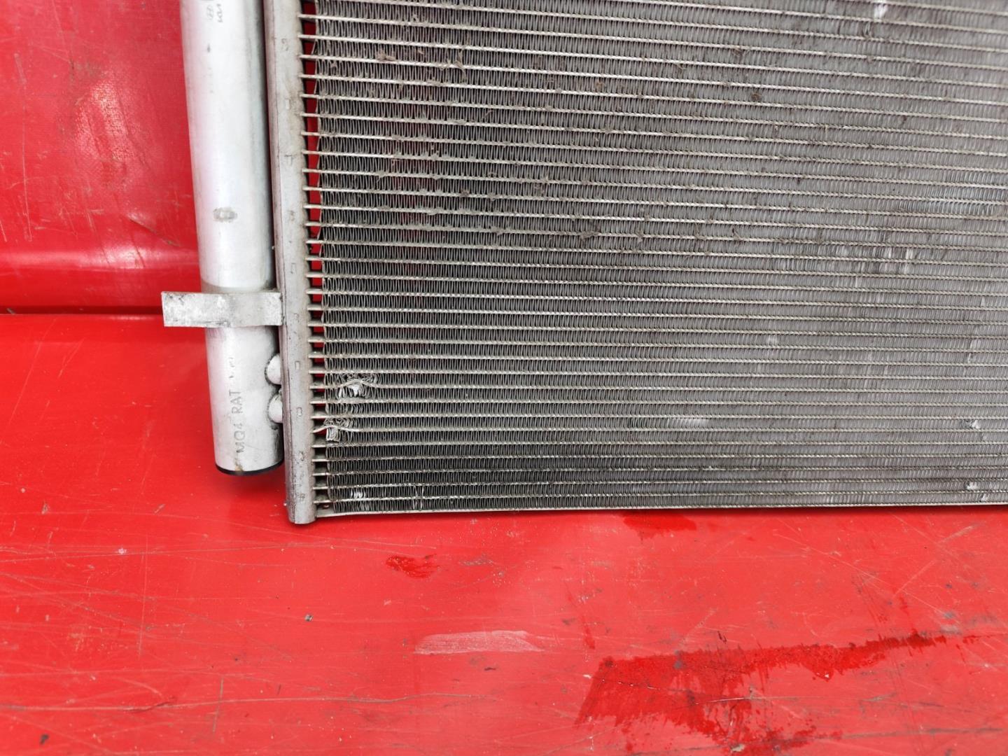 Радиатор кондиционера / конденсер