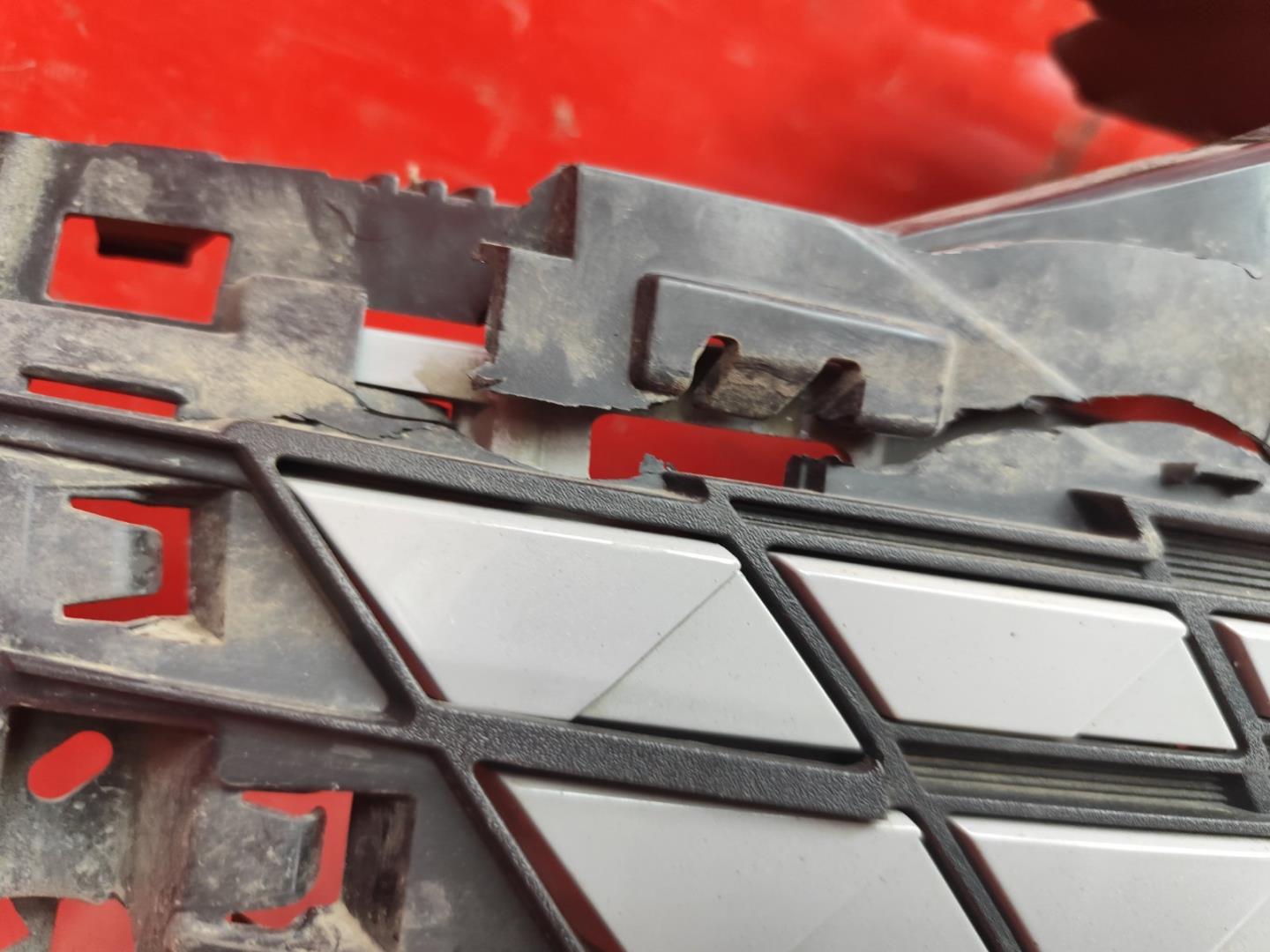 Решетка радиатора