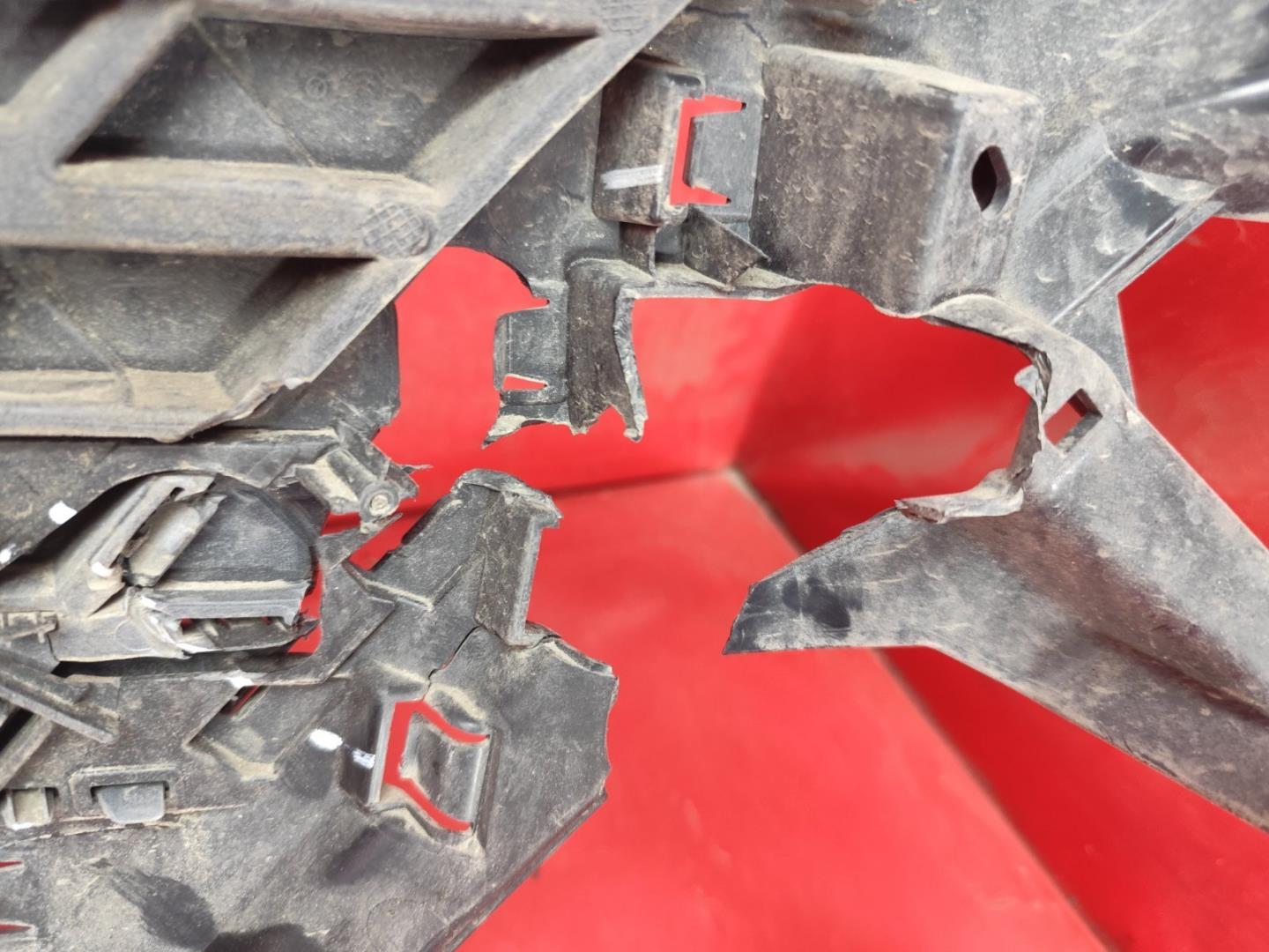 Решетка радиатора