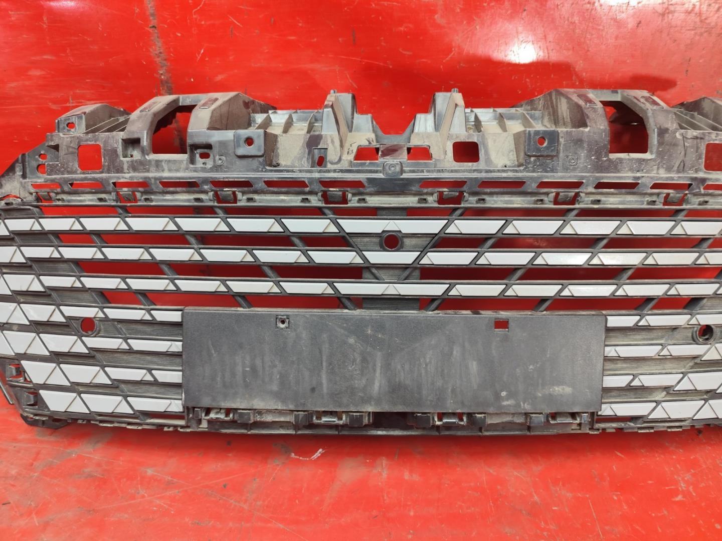 Решетка радиатора