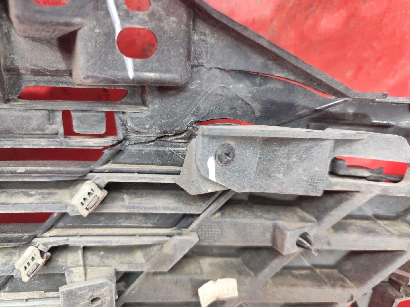 Решетка радиатора