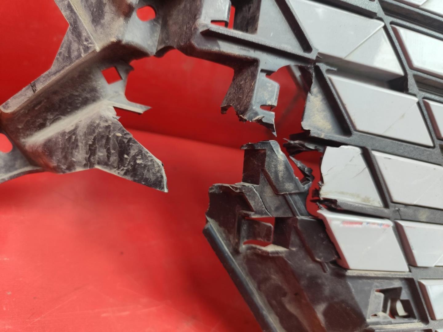 Решетка радиатора