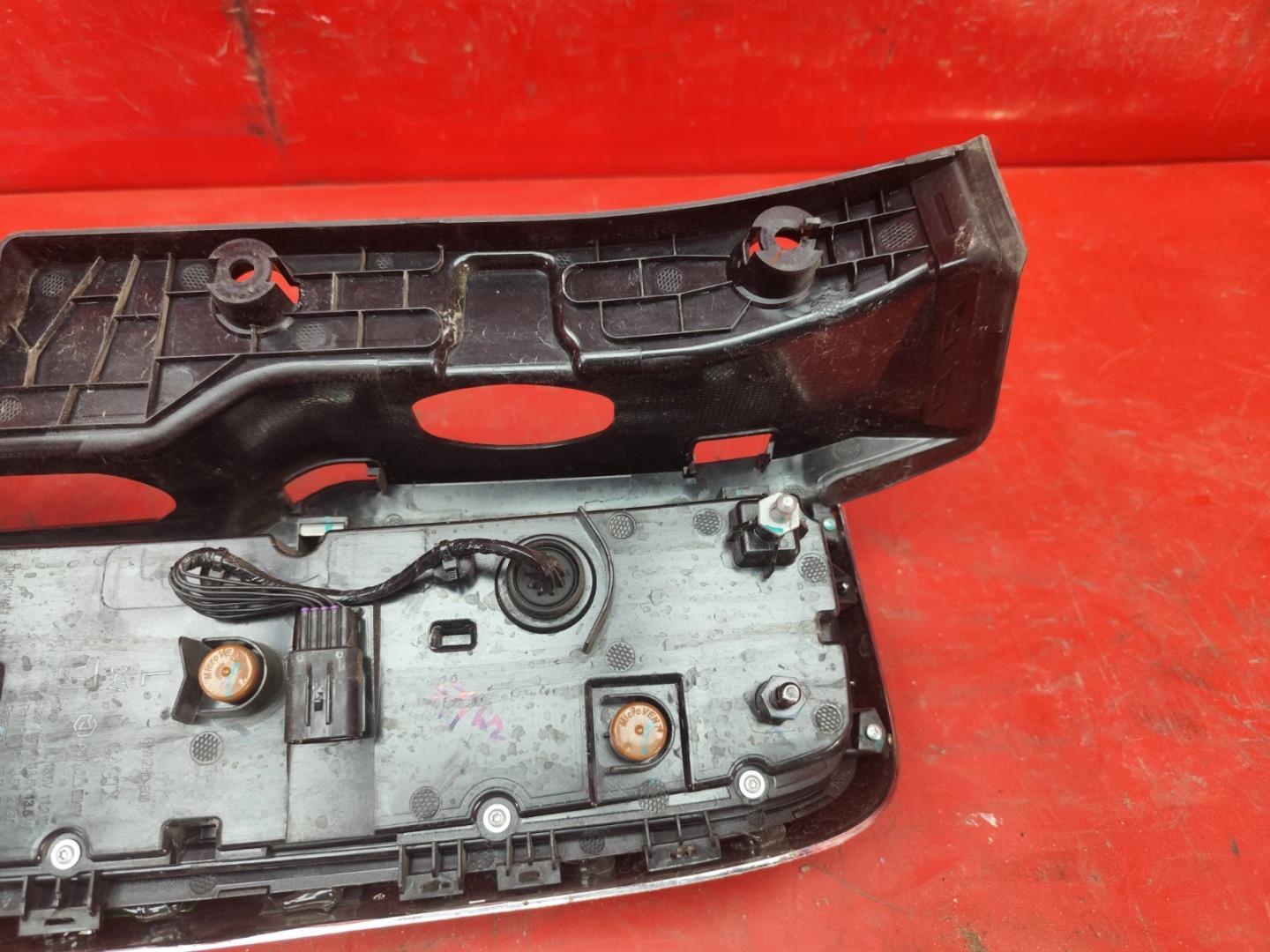 Фонарь задний