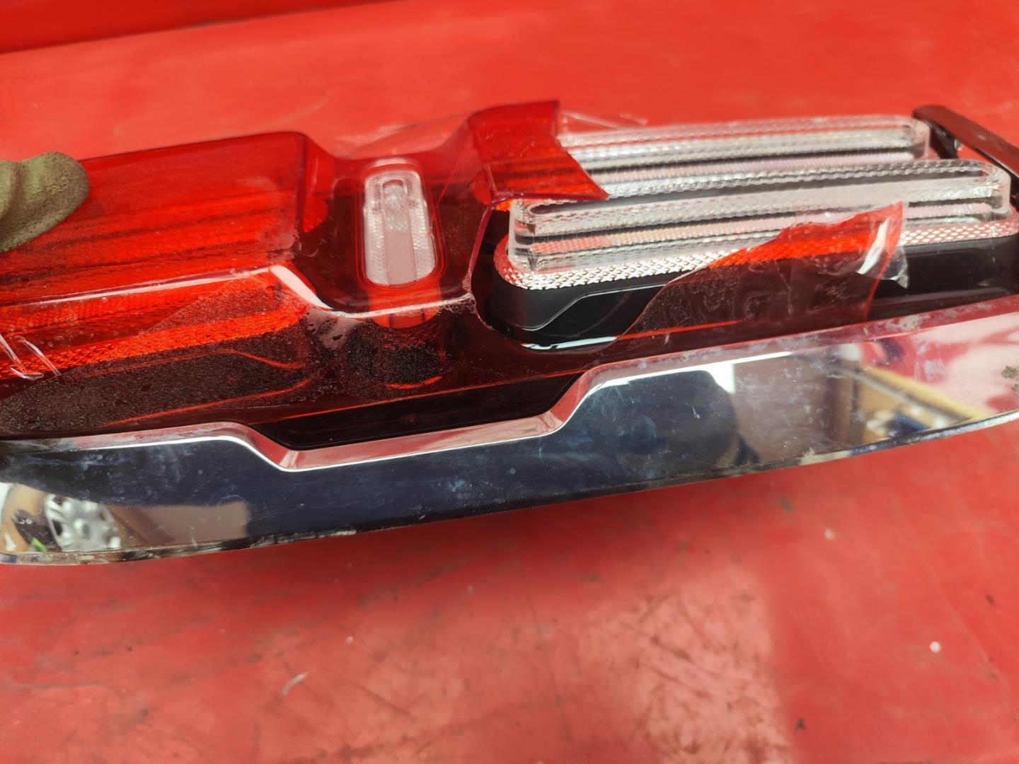 Фонарь задний