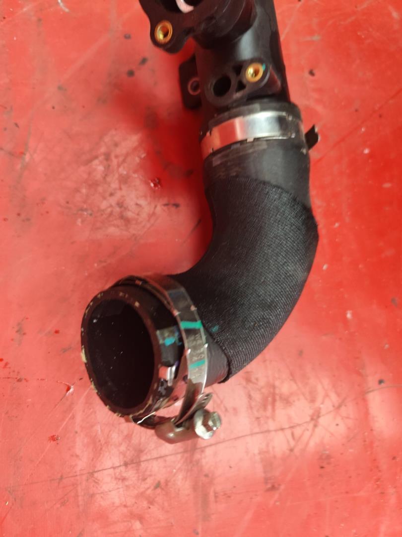 Патрубок интеркулера