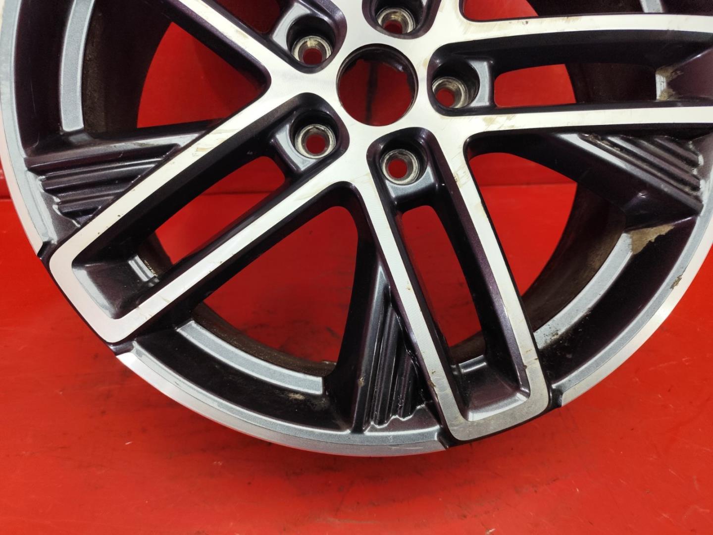 Диск колесный литой легкий сплав