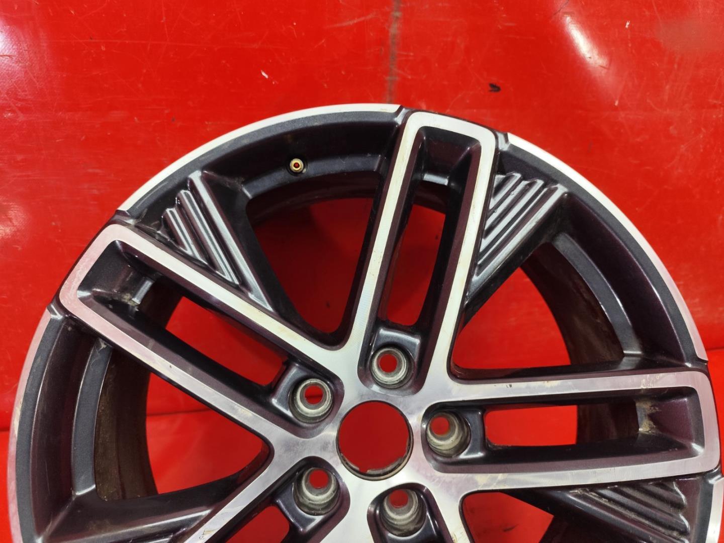 Диск колесный литой легкий сплав