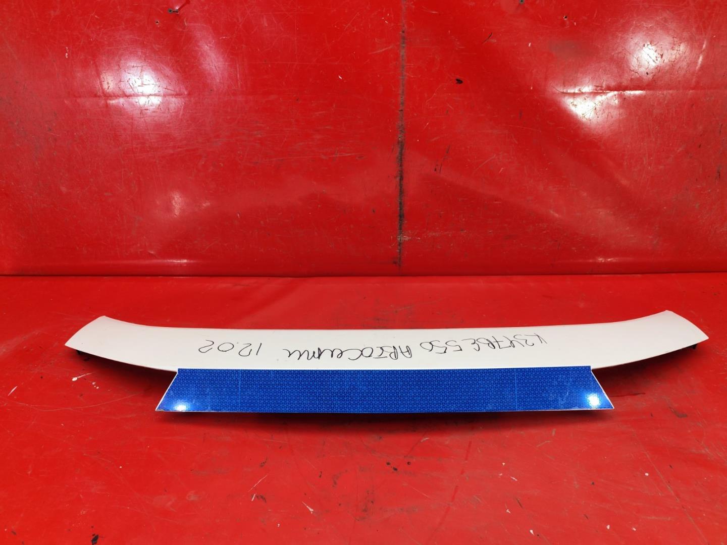 Накладка крышки багажника