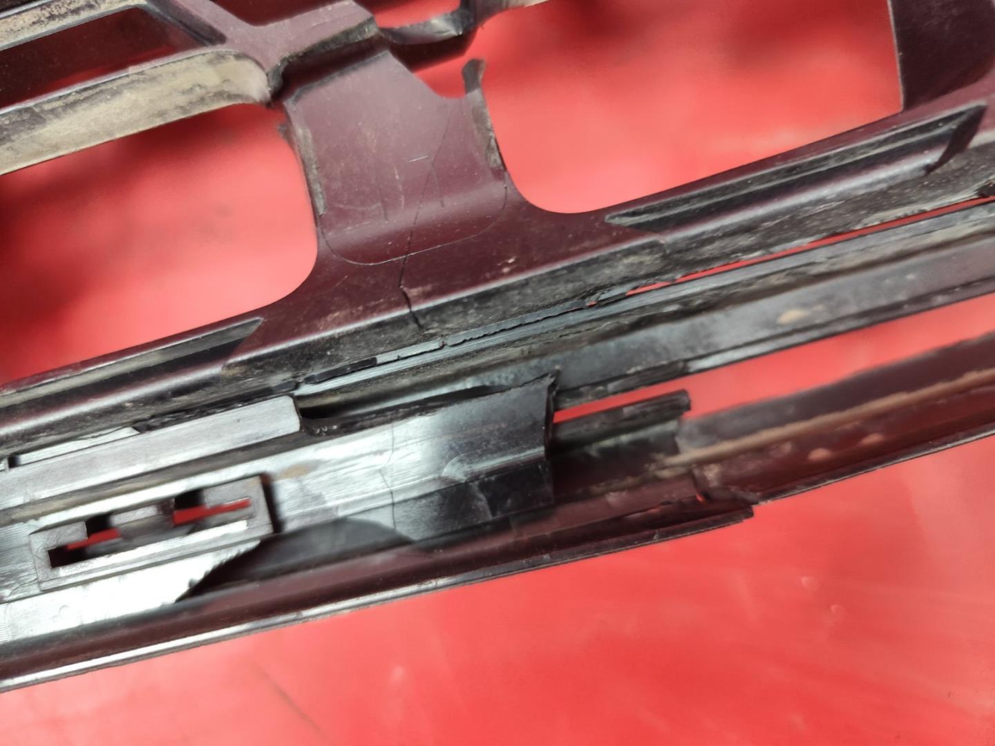 Решетка радиатора