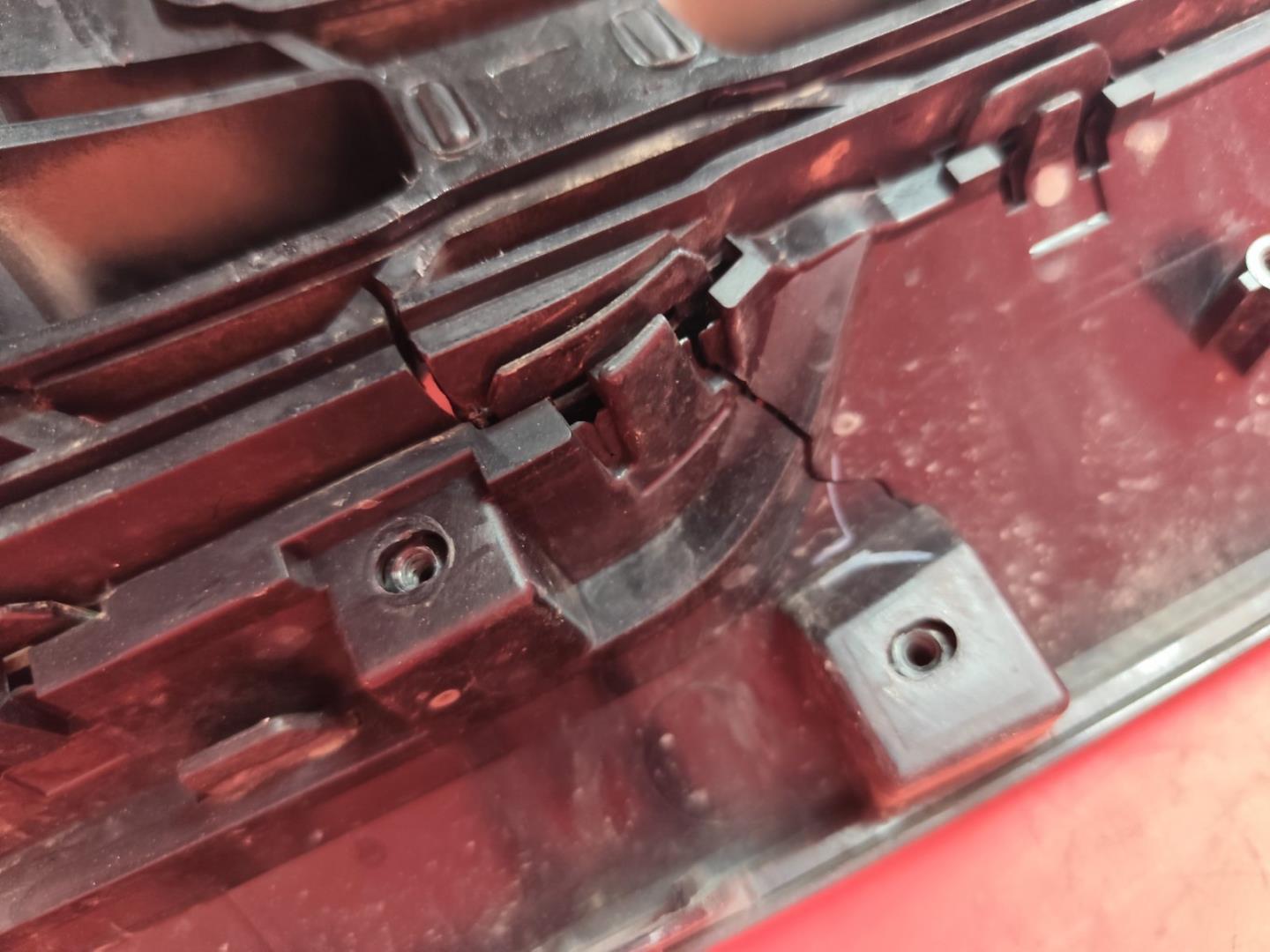 Решетка радиатора