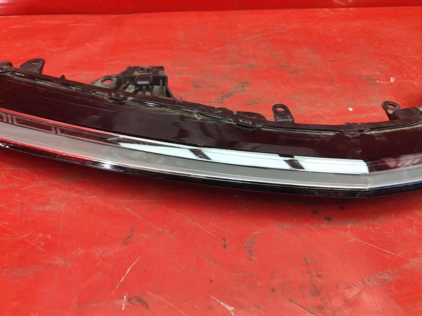 Фара дневного света (ходовые огни)