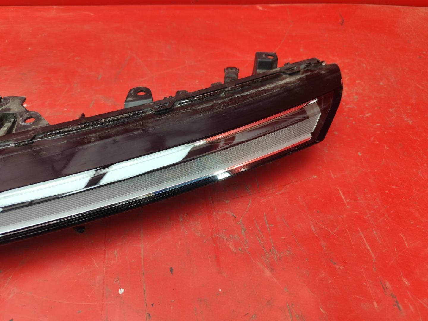 Фара дневного света (ходовые огни)