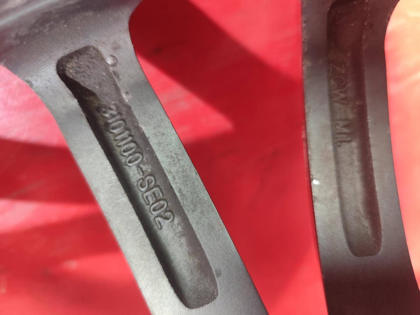 Диск колесный литой легкий сплав