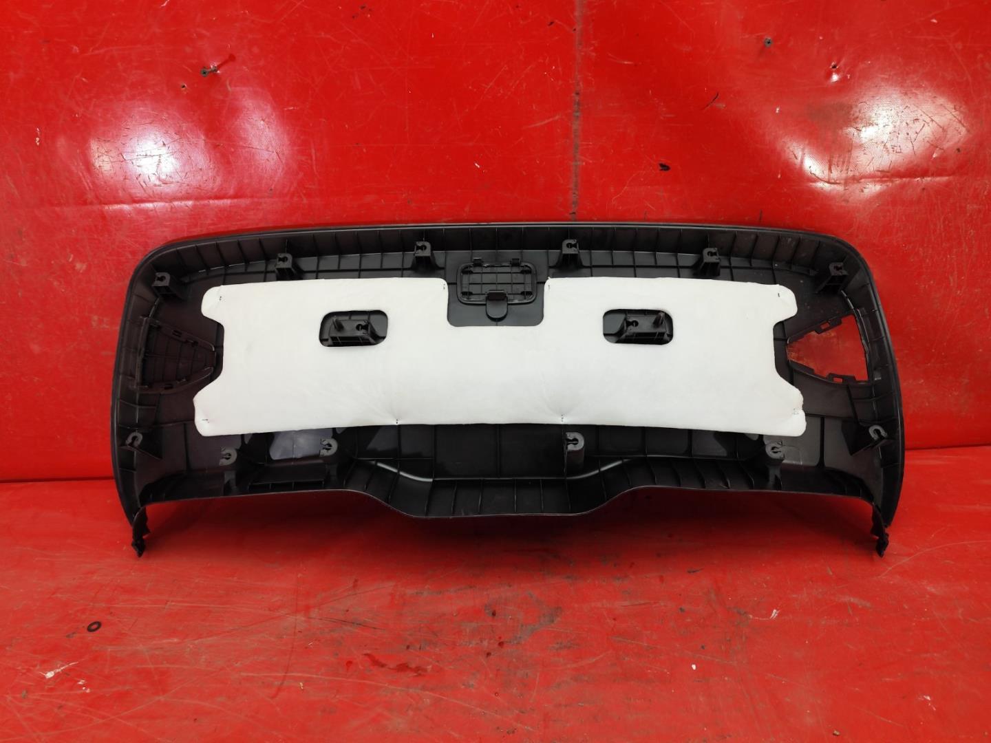 Обшивка багажника