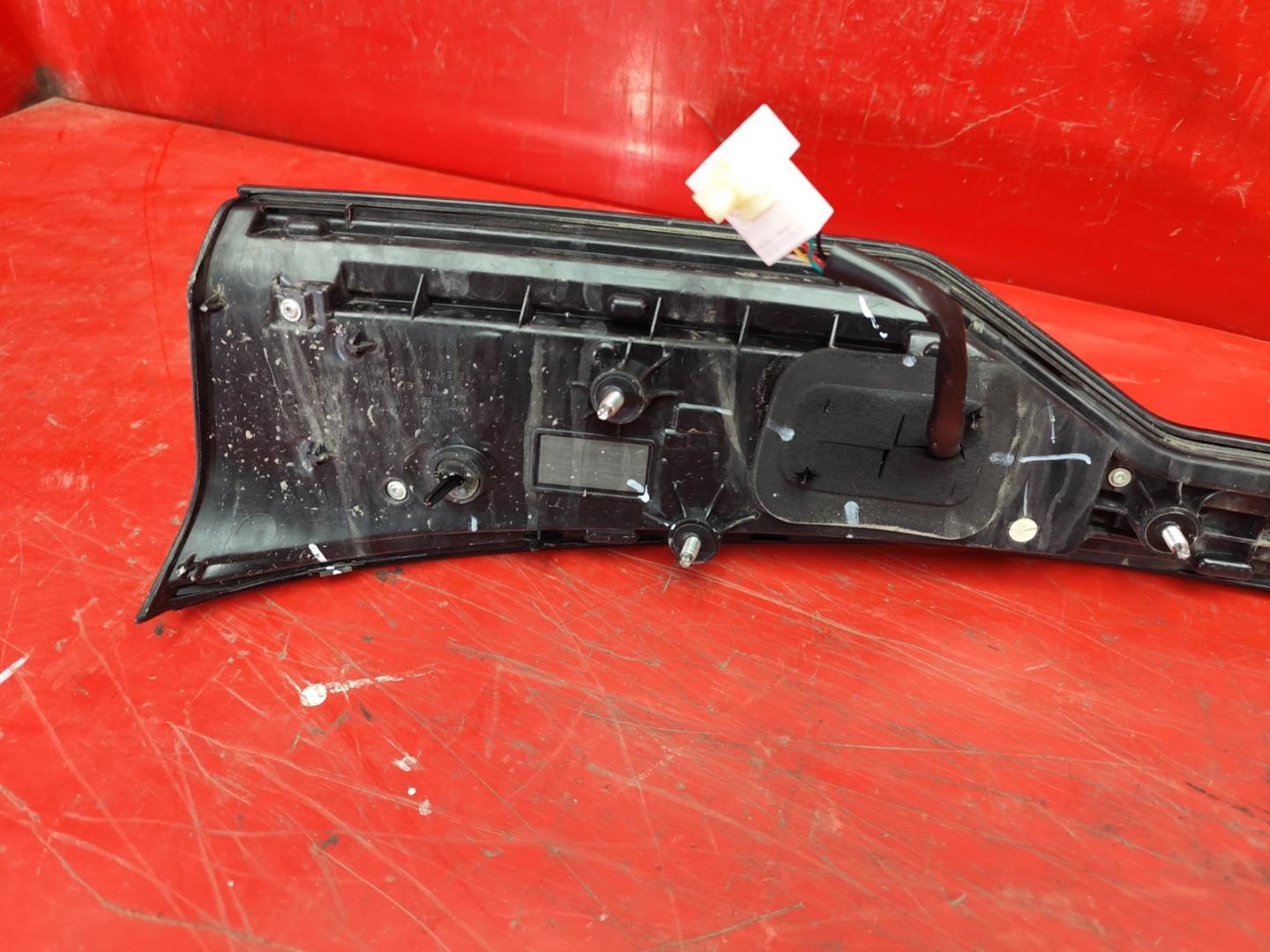 Фонарь задний