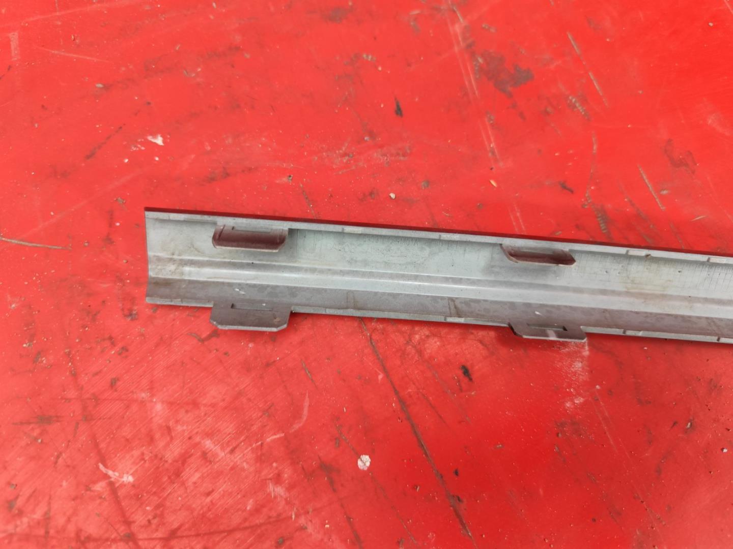 Накладка на решетку радиатора