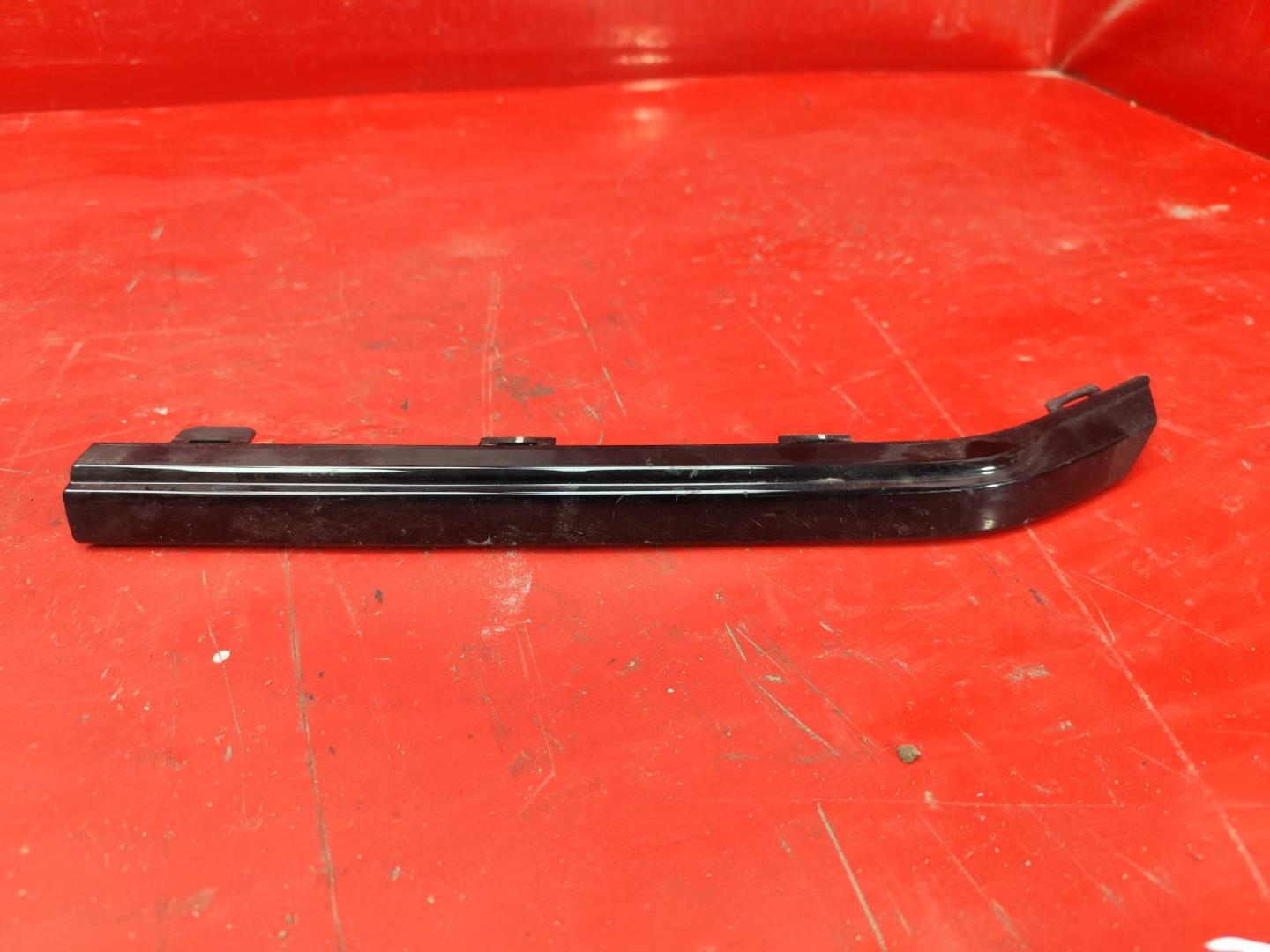 Накладка на решетку радиатора