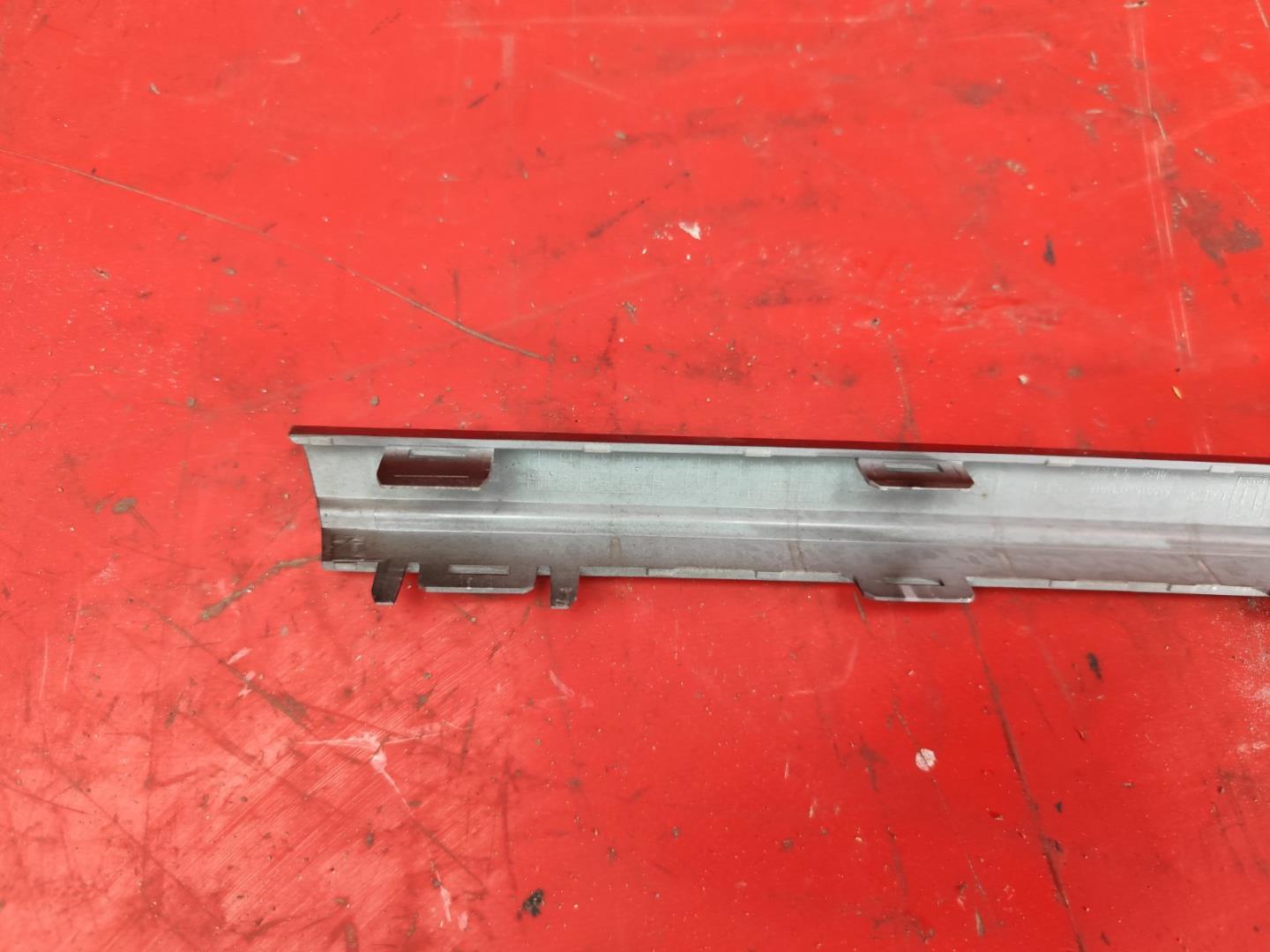 Накладка на решетку радиатора