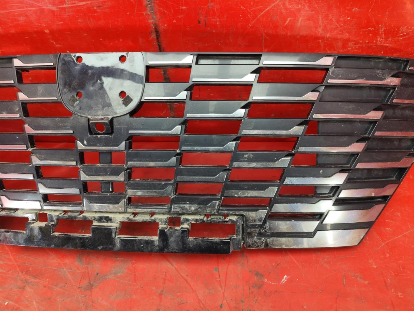 Решетка радиатора