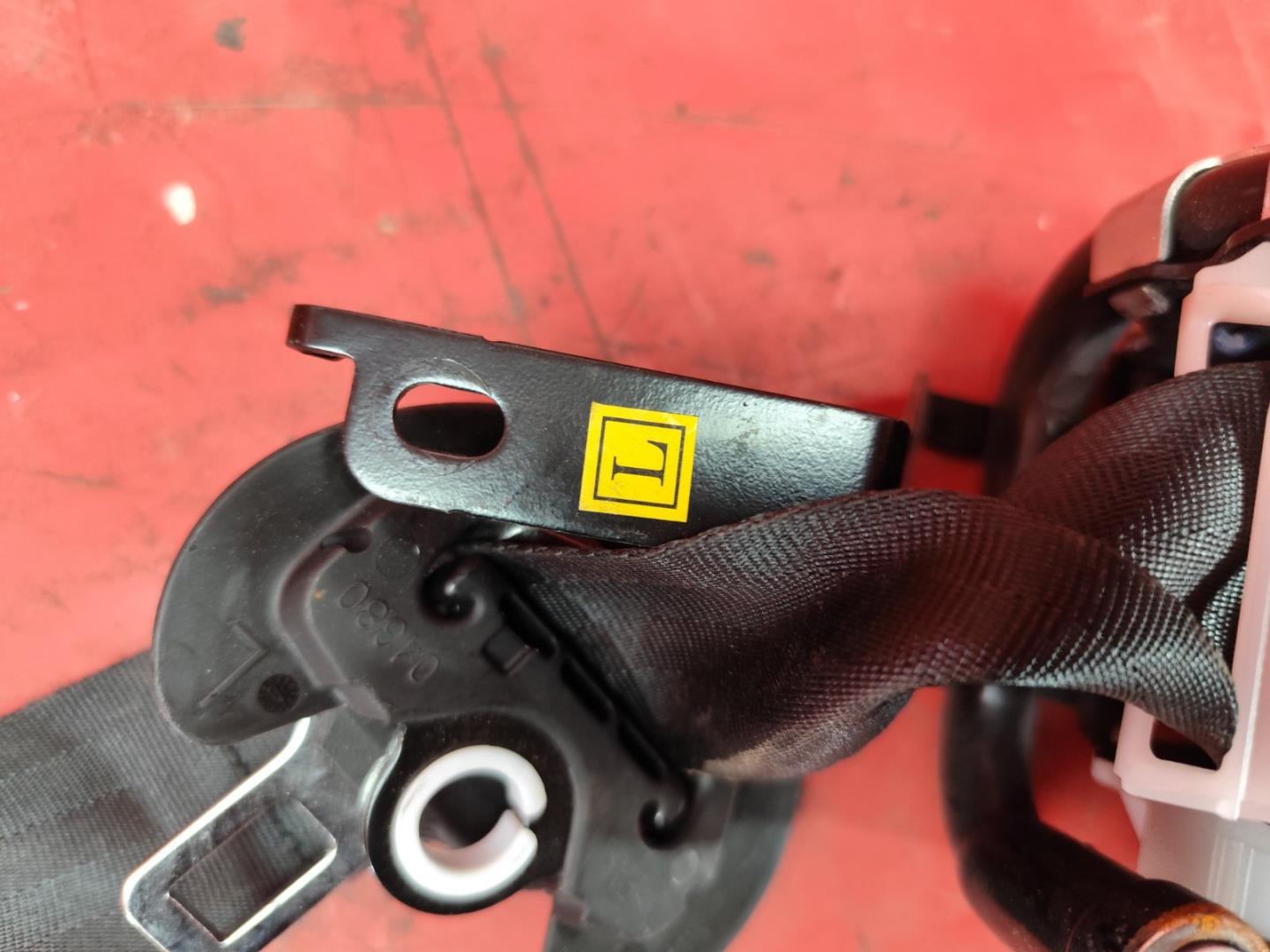 Ремень безопасности