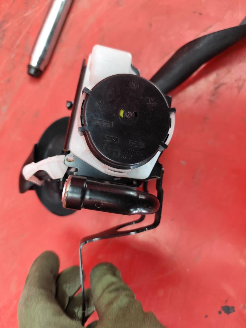 Ремень безопасности