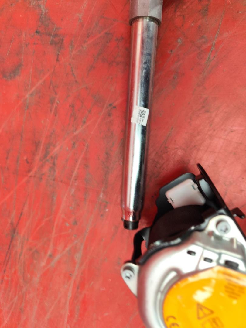 Ремень безопасности