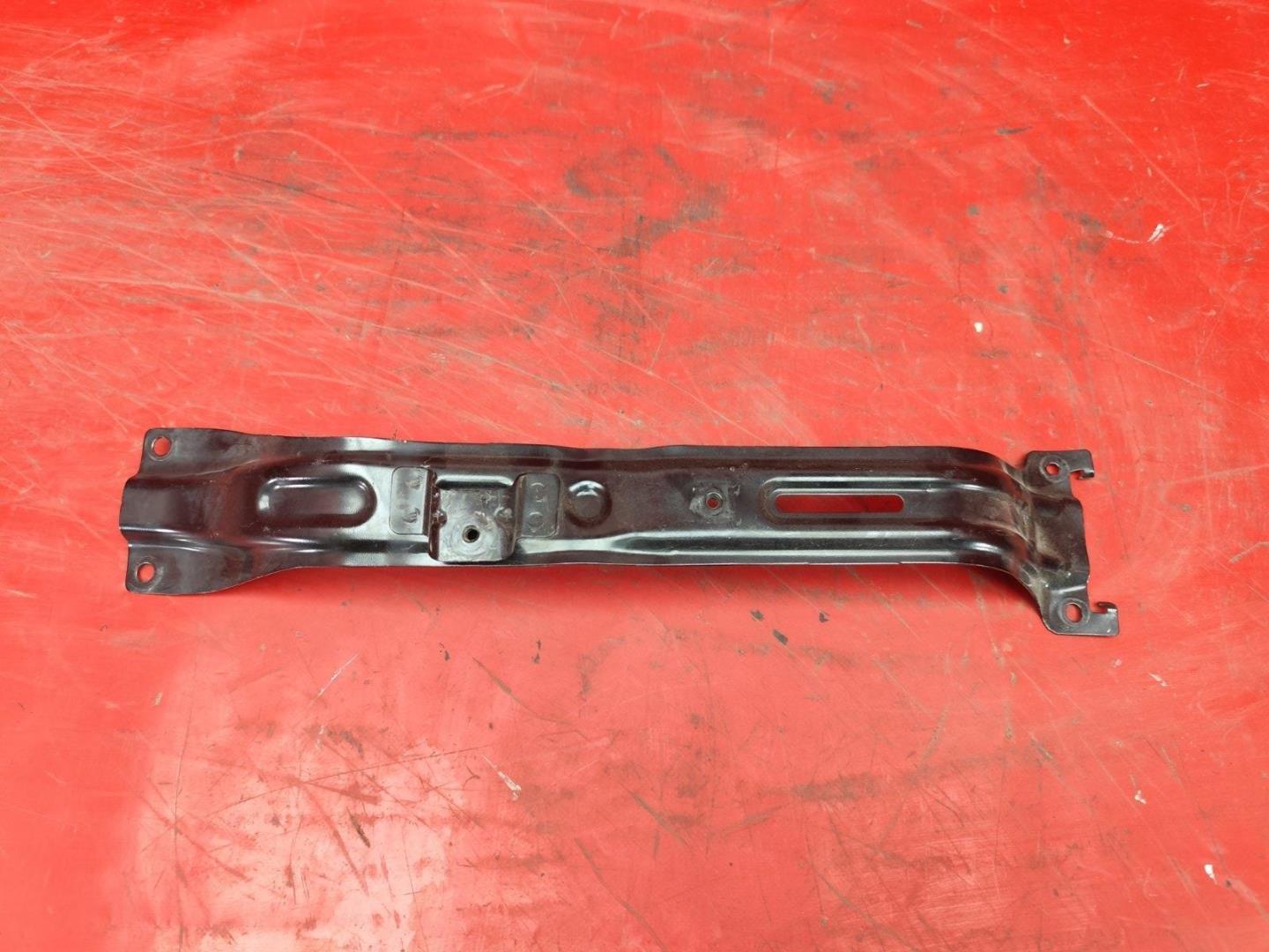 Кронштейн крепежный вспомогательный (разного назначения)