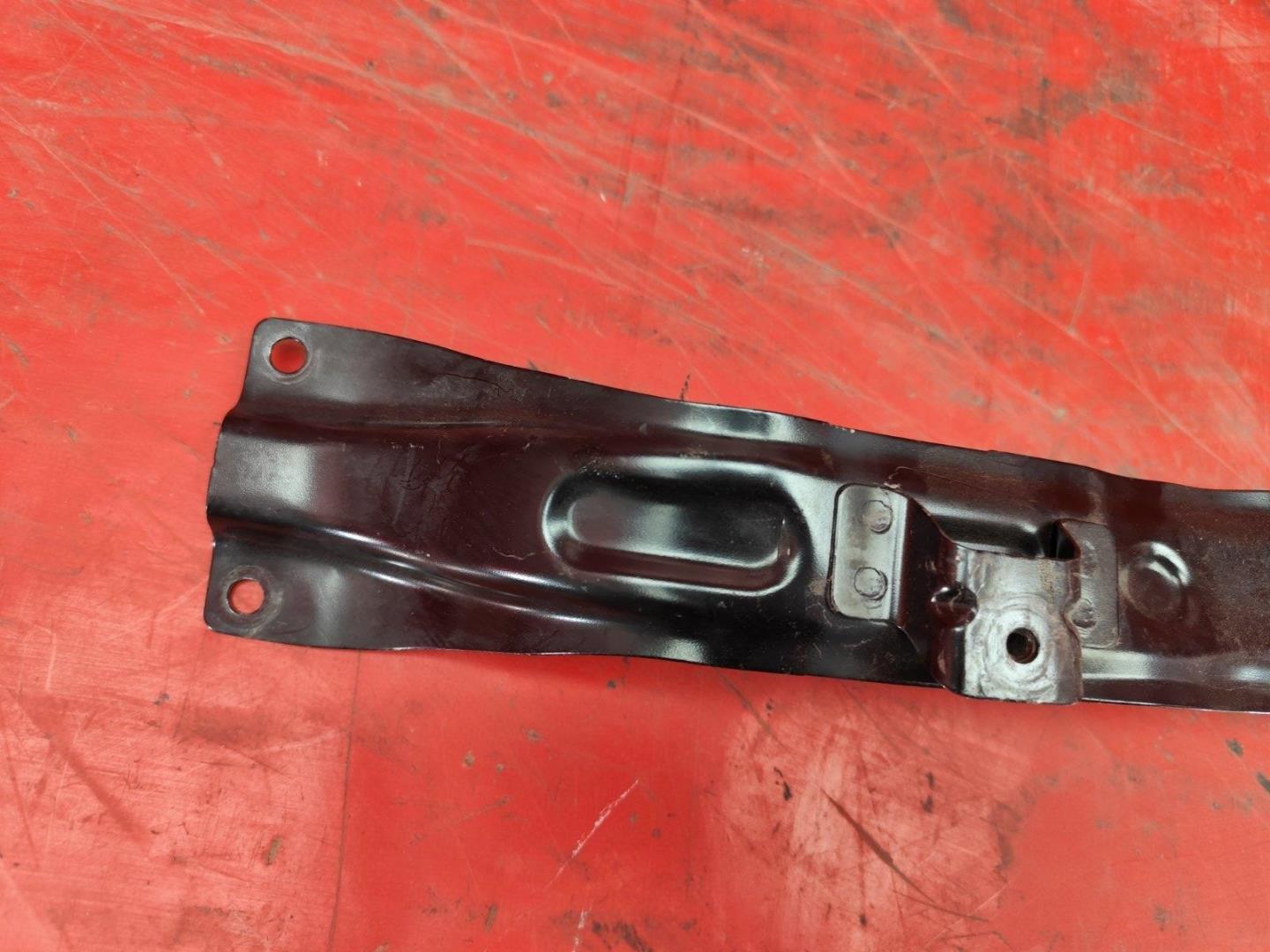 Кронштейн крепежный вспомогательный (разного назначения)