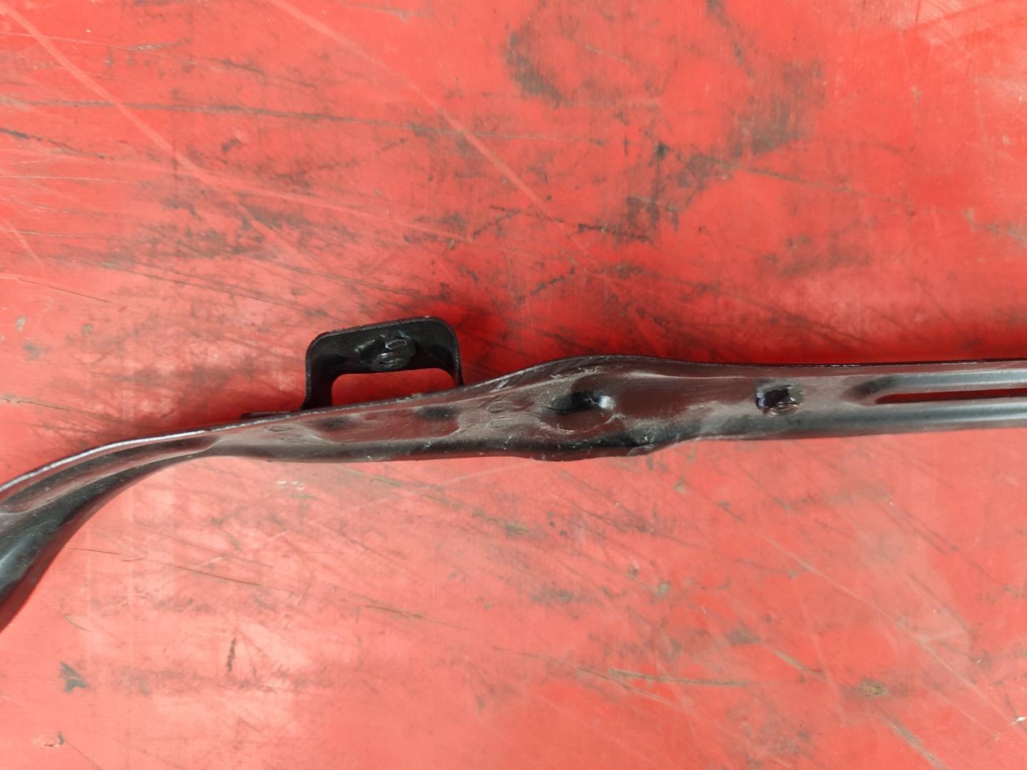 Кронштейн крепежный вспомогательный (разного назначения)