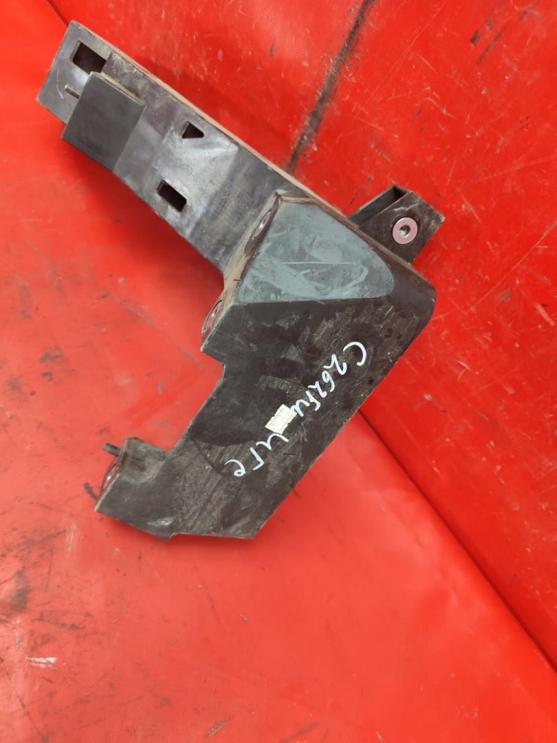 Кронштейн крепления фары