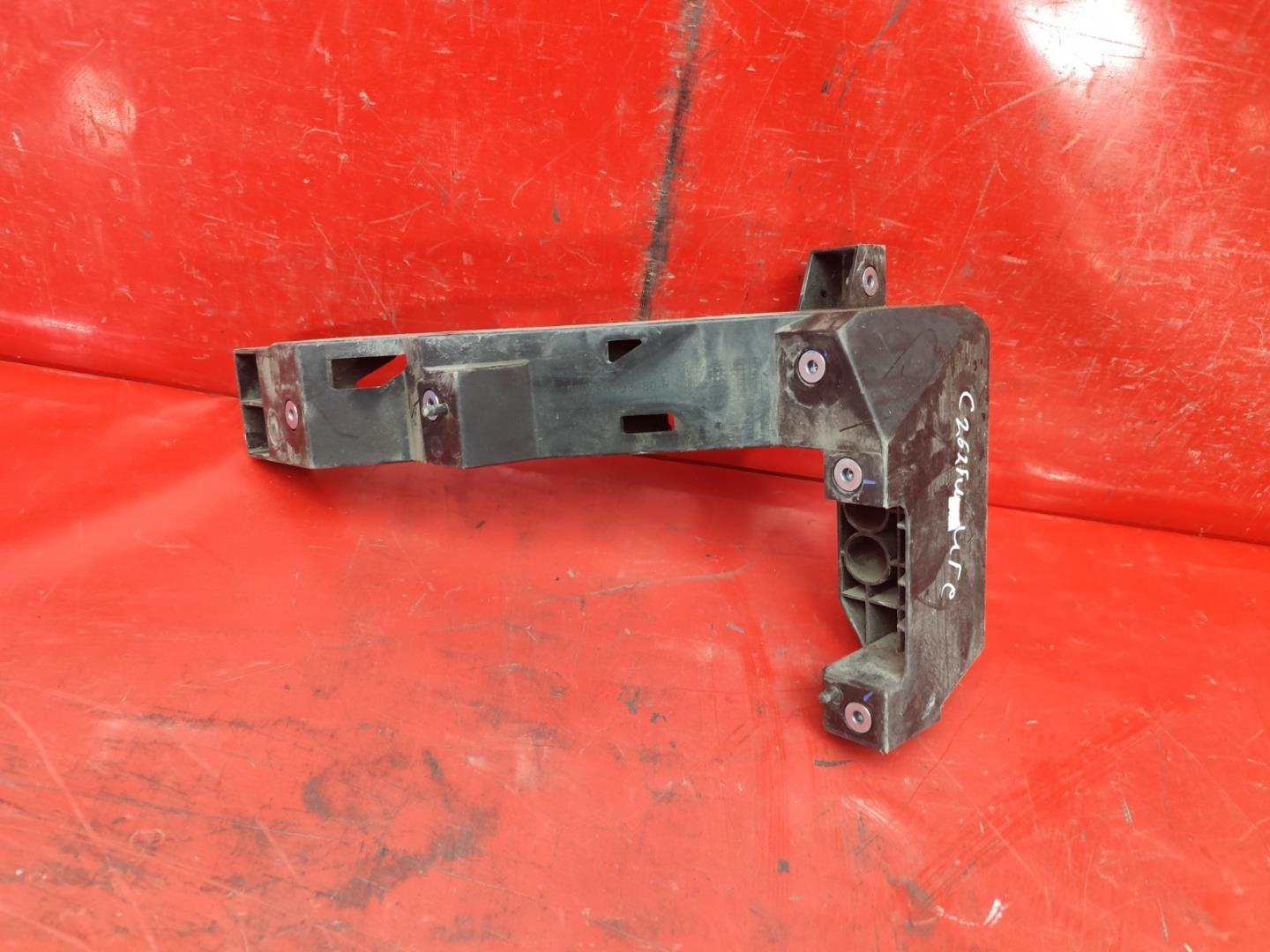 Кронштейн крепления фары