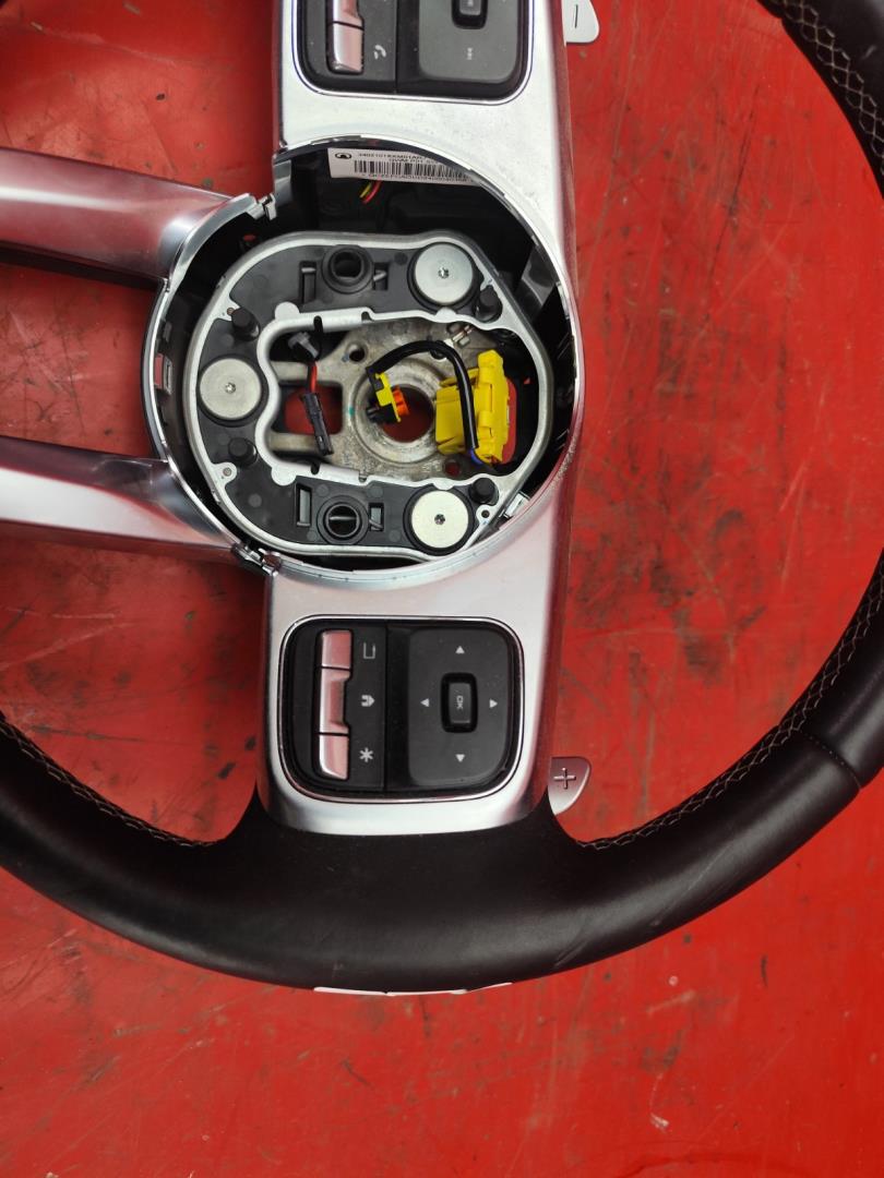 Рулевое колесо (руль)