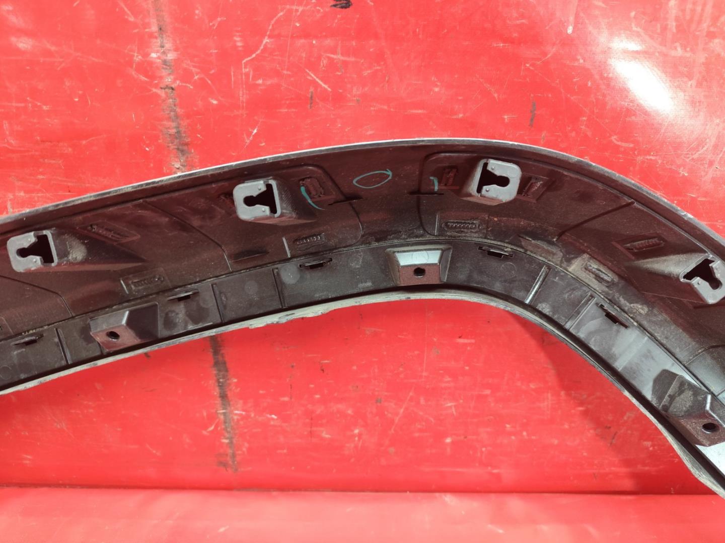 Накладка на крыло