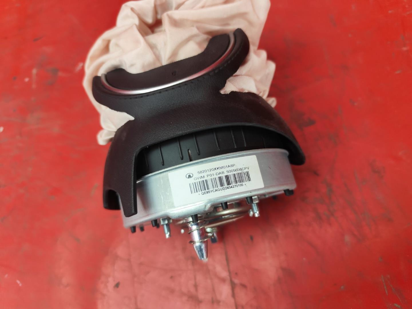 Подушка безопасности в рулевое колесо