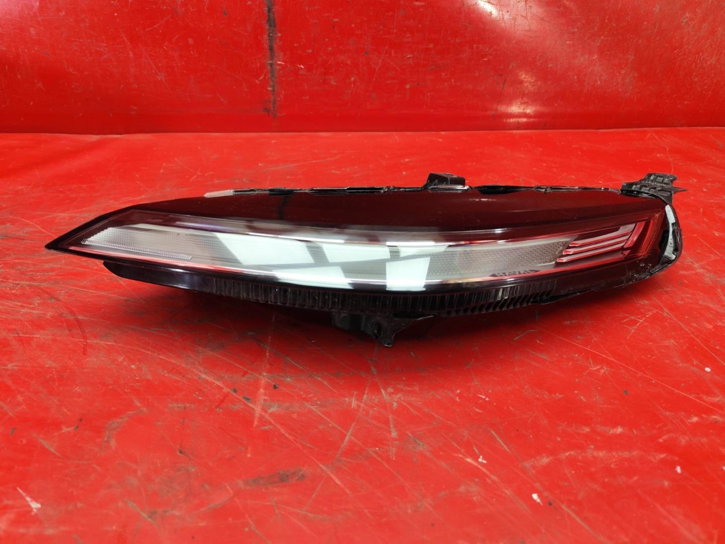 Фара дневного света (ходовые огни)